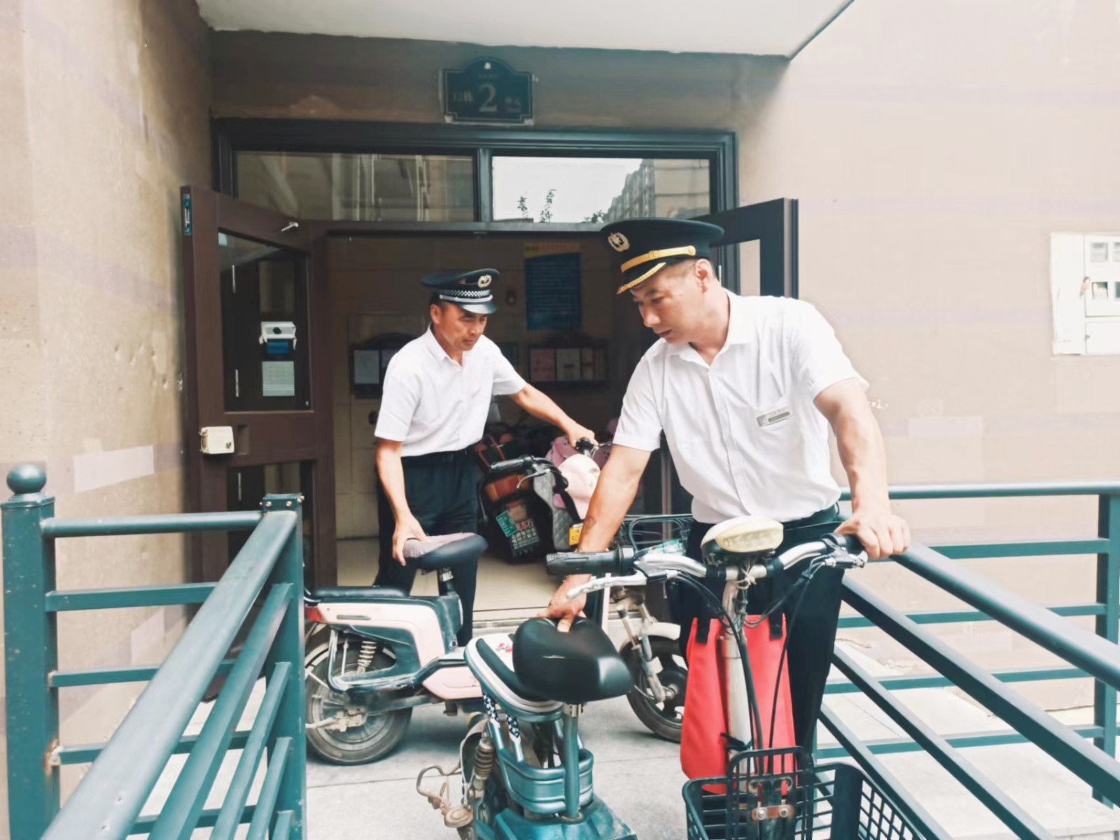 5fddf07951bf17f596bdb1a9531212a_副本_副本.jpg